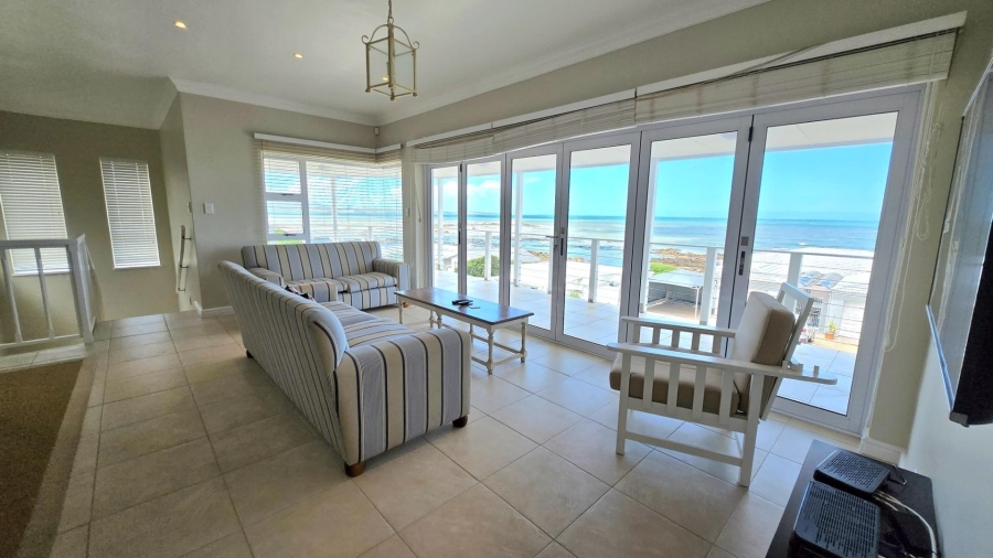 6 Bedroom Property for Sale in Franskraal Western Cape